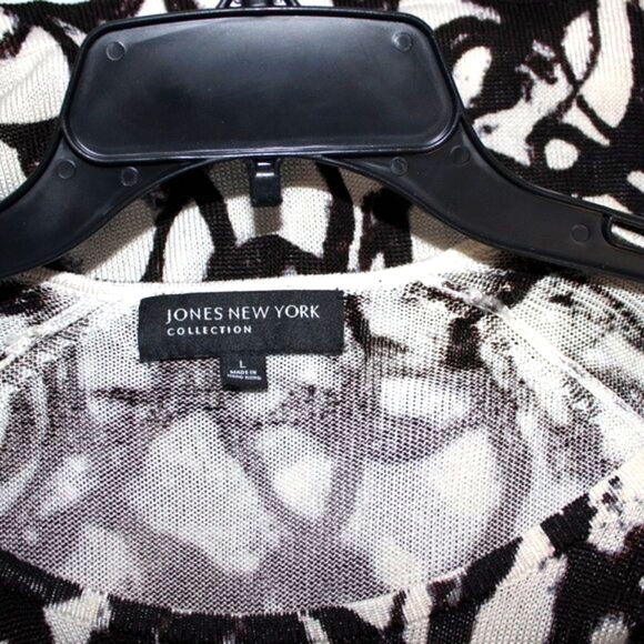Jones New York Collection Sheer Abstract Print Top | Size L | 100% Rayon - Picture 5 of 5